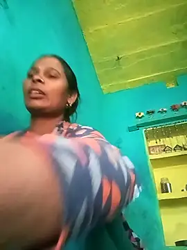 Snapshot of Rt_shreya chatting on November 24, 2025, 3:39 am Rt shreya online show from November 24, 2025, 3:39 am