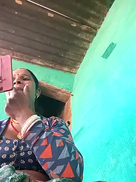 Snapshot of Rt_shreya chatting on November 28, 2025, 6:57 am Rt shreya online show from November 28, 2025, 6:57 am