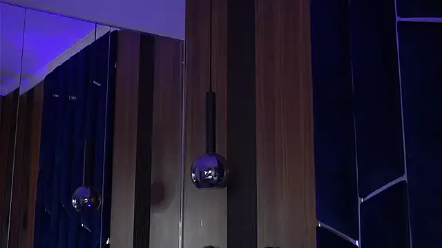 Talia Lure online show from November 6, 2025, 1:31 am