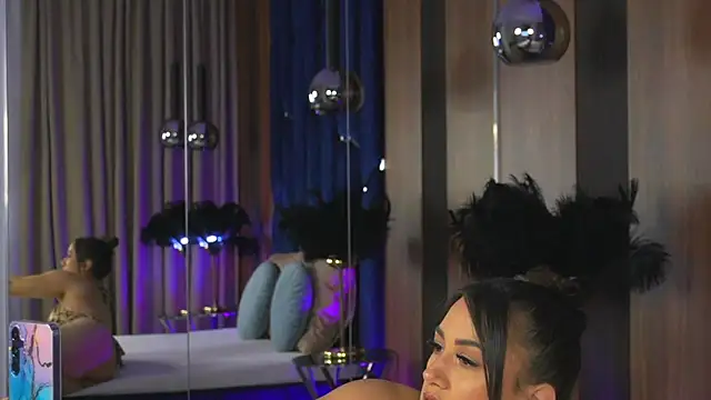 Talia Lure online show from November 12, 2025, 7:56 am