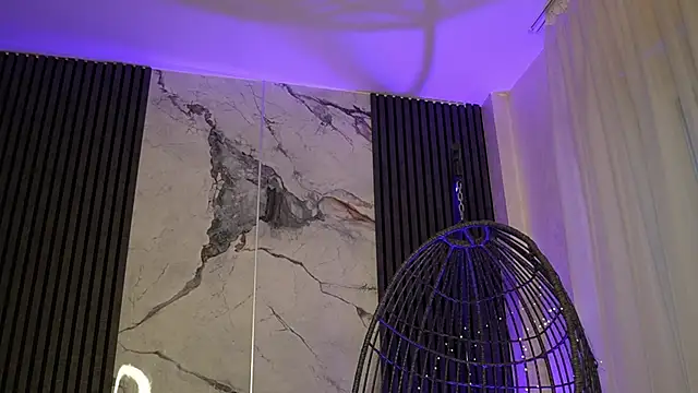 RachelRavee online show from November 30, 2025, 5:30 am