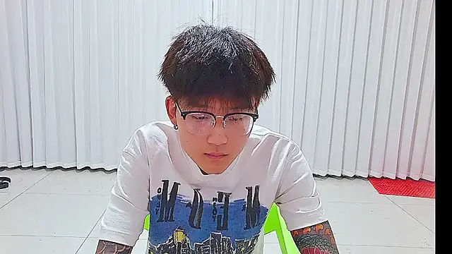 Snapshot of KK-cuteboy chatting on July 18, 2026, 11:30 am KK-cuteboy online show from July 18, 2026, 11:30 am