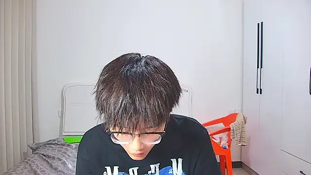 Snapshot of KK-cuteboy chatting on June 4, 2026, 12:32 pm KK-cuteboy online show from June 4, 2026, 12:32 pm