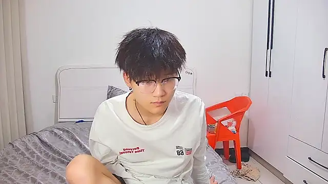 Snapshot of KK-cuteboy chatting on June 9, 2026, 11:33 am KK-cuteboy online show from June 9, 2026, 11:33 am
