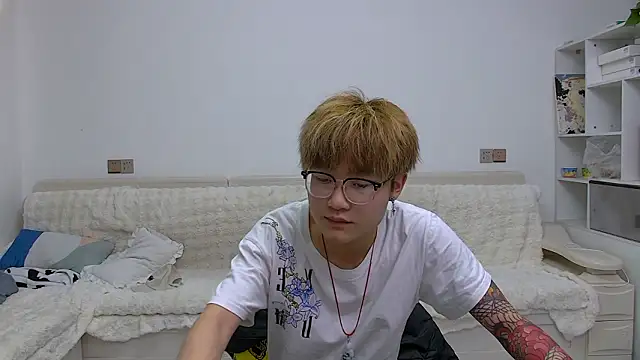 Snapshot of KK-cuteboy chatting on February 25, 2026, 10:59 am KK-cuteboy online show from February 25, 2026, 10:59 am