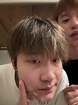 Snapshot of KK-cuteboy chatting on December 5, 2025, 10:47 am KK-cuteboy online show from December 5, 2025, 10:47 am