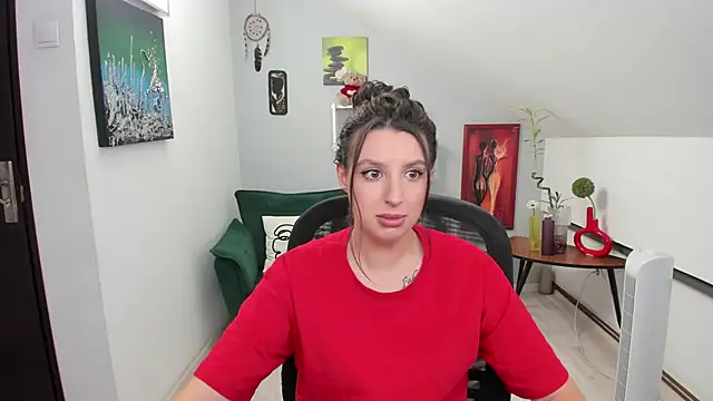 BettyJamess online show from October 15, 2025, 5:32 pm