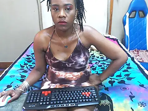 Snapshot of EsotericPaloma chatting on November 29, 2025, 6:35 am EsotericPaloma online show from November 29, 2025, 6:35 am