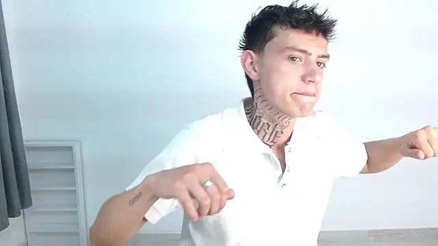 Snapshot of hot_teo_ chatting on November 27, 2025, 11:21 am hot teo online show from November 27, 2025, 11:21 am