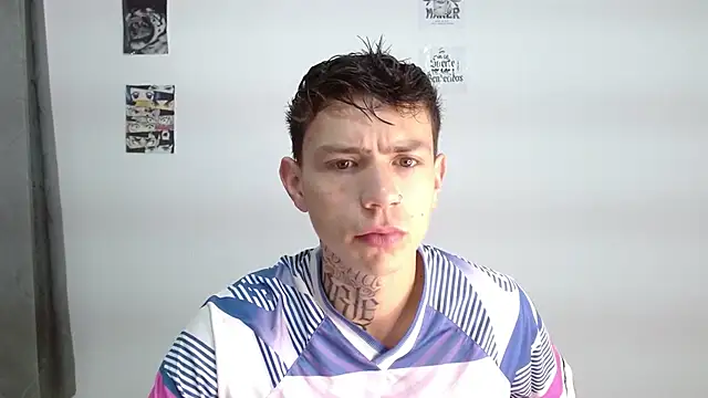 Snapshot of hot_teo_ chatting on December 4, 2025, 11:09 am hot teo online show from December 4, 2025, 11:09 am