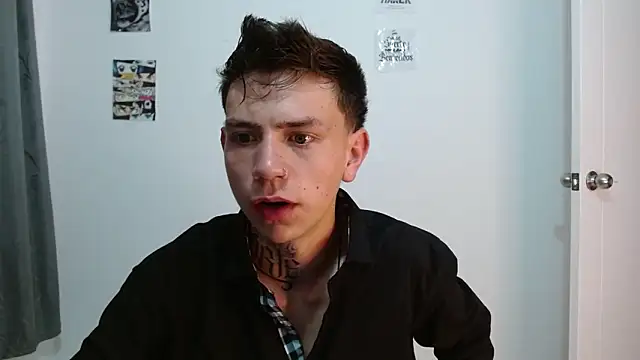 Snapshot of hot_teo_ chatting on December 19, 2025, 9:44 am hot teo online show from December 19, 2025, 9:44 am