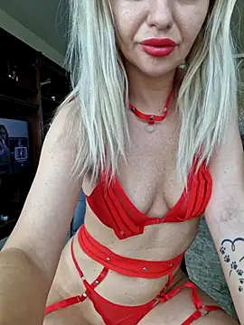Snapshot of BritanyVegas chatting on June 27, 2026, 12:00 pm BritanyVegas online show from June 27, 2026, 12:00 pm