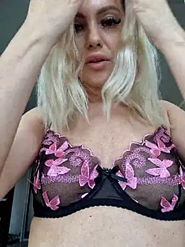 Snapshot of BritanyVegas chatting on July 15, 2026, 1:07 pm BritanyVegas online show from July 15, 2026, 1:07 pm