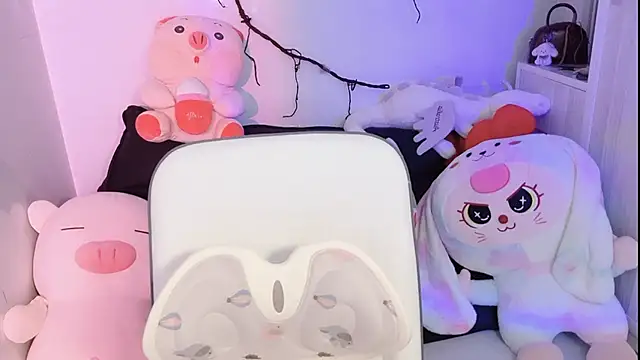 BeChinh Lee online show from April 18, 2026, 3:53 am