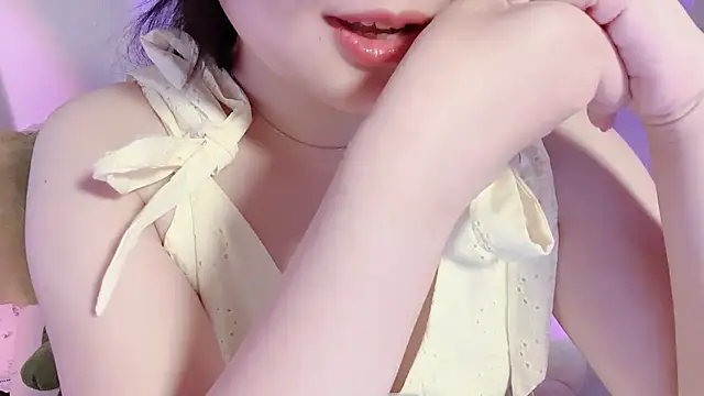 Snapshot of BeChinh_Lee chatting on July 11, 2026, 5:52 am BeChinh Lee online show from July 11, 2026, 5:52 am