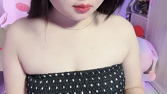 Snapshot of BeChinh_Lee chatting on July 14, 2026, 2:01 pm BeChinh Lee online show from July 14, 2026, 2:01 pm