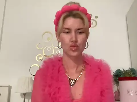 Ilymaris online show from February 10, 2026, 12:31 am