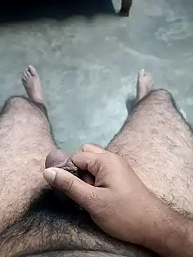 Snapshot of TrainedBend28 chatting on January 15, 2026, 8:01 pm TrainedBend28 online show from January 15, 2026, 8:01 pm