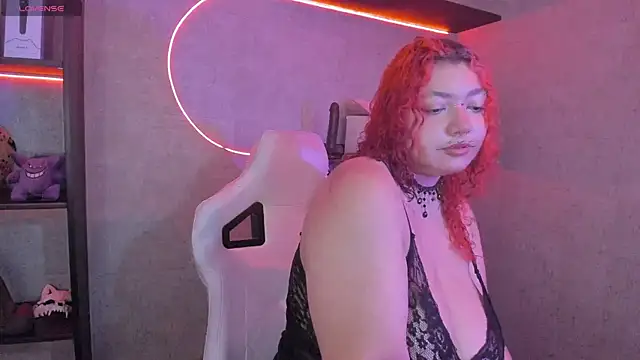 irisfeitan online show from December 17, 2025, 10:09 am