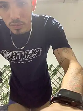 fabrizzio Monti online show from November 19, 2025, 1:38 am