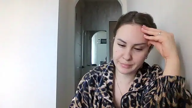 Snapshot of MeadowEyes chatting on March 3, 2026, 1:29 pm MeadowEyes online show from March 3, 2026, 1:29 pm