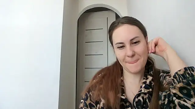 Snapshot of MeadowEyes chatting on February 23, 2026, 1:01 pm MeadowEyes online show from February 23, 2026, 1:01 pm