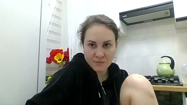 Snapshot of MeadowEyes chatting on April 30, 2026, 8:57 pm MeadowEyes online show from April 30, 2026, 8:57 pm