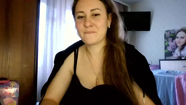 Snapshot of MeadowEyes chatting on October 22, 2025, 10:58 am MeadowEyes online show from October 22, 2025, 10:58 am