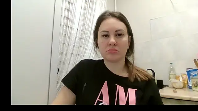 Snapshot of MeadowEyes chatting on February 9, 2026, 4:32 am MeadowEyes online show from February 9, 2026, 4:32 am