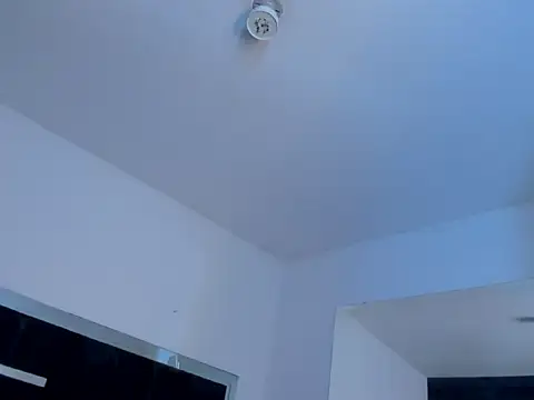 Snapshot of Cami_KingSex chatting on April 12, 2026, 9:23 am Cami KingSex online show from April 12, 2026, 9:23 am