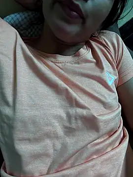 Snapshot of Royal_Shona chatting on November 17, 2025, 8:51 am Royal Shona online show from November 17, 2025, 8:51 am