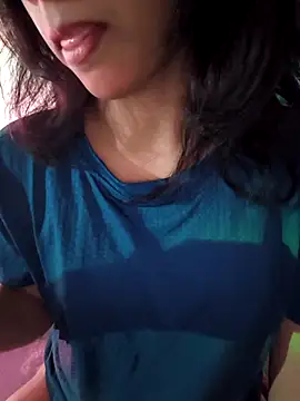 Snapshot of Royal_Shona chatting on November 14, 2025, 6:11 pm Royal Shona online show from November 14, 2025, 6:11 pm