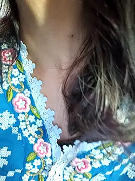 Snapshot of Royal_Shona chatting on December 5, 2025, 5:55 pm Royal Shona online show from December 5, 2025, 5:55 pm