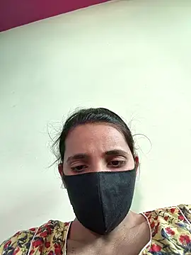 Snapshot of Royal_Shona chatting on November 10, 2025, 9:36 am Royal Shona online show from November 10, 2025, 9:36 am