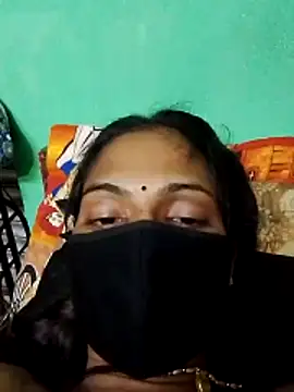 nainshilodhi28 online show from November 11, 2025, 7:41 pm