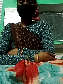 nainshilodhi28 online show from November 9, 2025, 7:07 pm