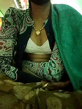 nainshilodhi28 online show from November 8, 2025, 6:55 pm