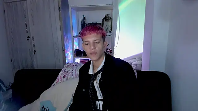 tylernova online show from December 23, 2025, 3:17 am