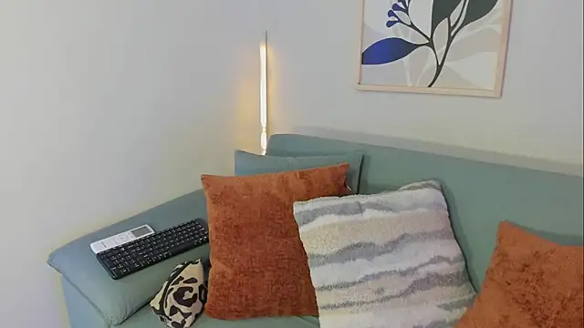 KassMonroe online show from April 11, 2026, 12:53 pm