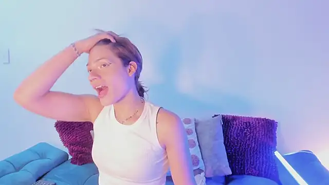 KassMonroe online show from December 18, 2025, 8:23 pm