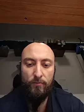 BeppeRagnar online show from November 13, 2025, 7:40 pm