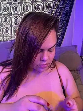 Fernandinhacarioca021rj online show from April 25, 2026, 5:21 pm