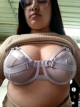 sofia athome online show from December 2, 2025, 7:26 pm