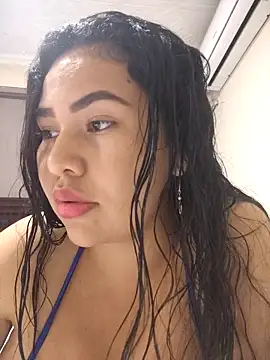 mia isabela  online show from October 24, 2025, 3:49 am
