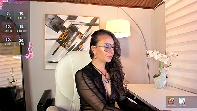 Snapshot of indigo_wild_ chatting on May 8, 2026, 3:54 am indigo wild online show from May 8, 2026, 3:54 am