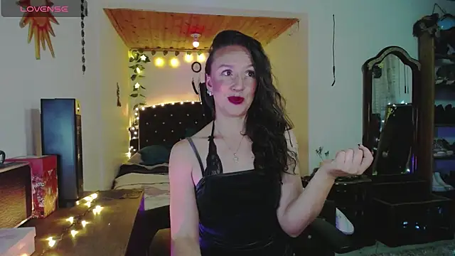 Snapshot of indigo_wild_ chatting on October 30, 2025, 1:15 am indigo wild online show from October 30, 2025, 1:15 am