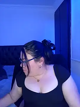 Dulcemaria 004 online show from October 16, 2025, 2:31 am