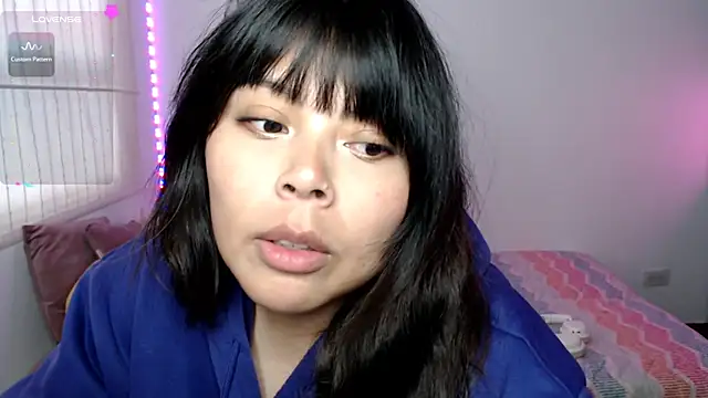 Snapshot of EllieMoonX chatting on July 9, 2026, 10:42 pm EllieMoonX online show from July 9, 2026, 10:42 pm