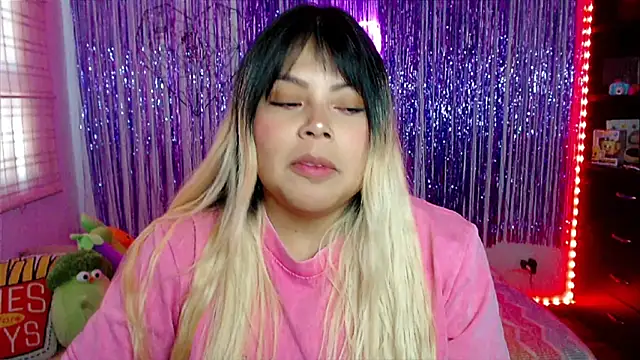 EllieMoonX online show from March 20, 2026, 10:44 pm