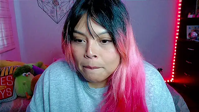 EllieMoonX online show from January 15, 2026, 10:35 pm